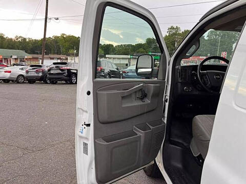 2020 Chevrolet Express 2500