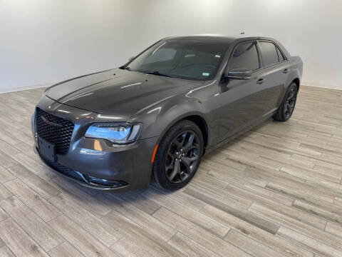 2021 Chrysler 300 for sale at Juan Autos y mas in O'Fallon MO