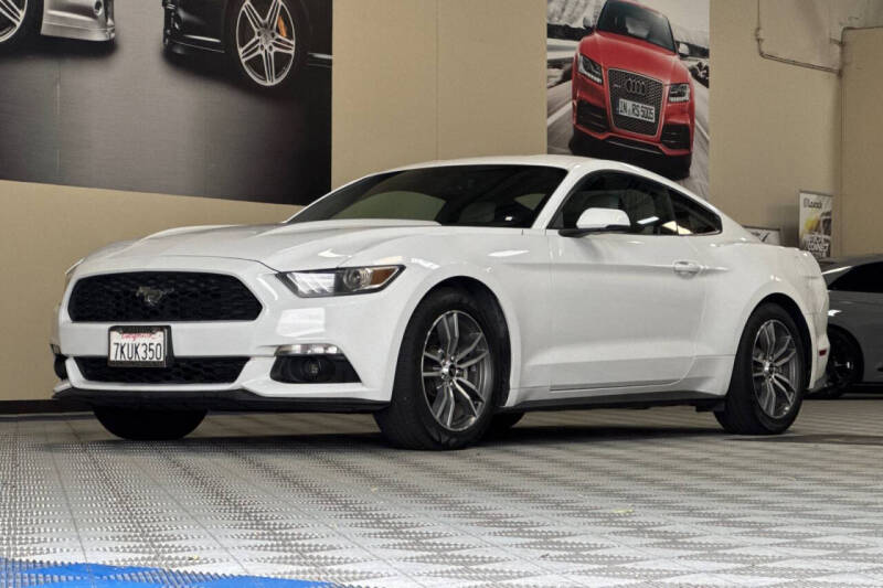 2015 Ford Mustang EcoBoost Premium