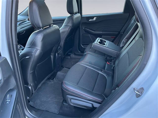 2025 Ford Escape Hybrid ST-Line Select