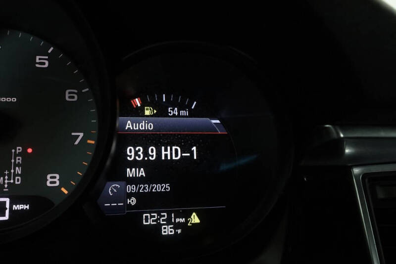 2015 Porsche Macan S