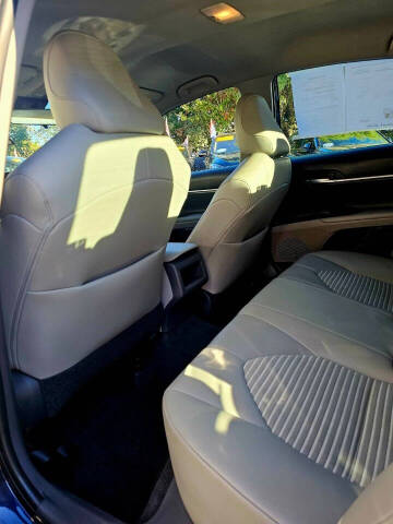 2021 Toyota Camry SE Nightshade