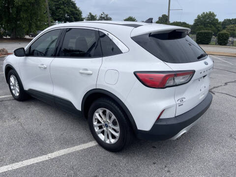 2020 Ford Escape SE