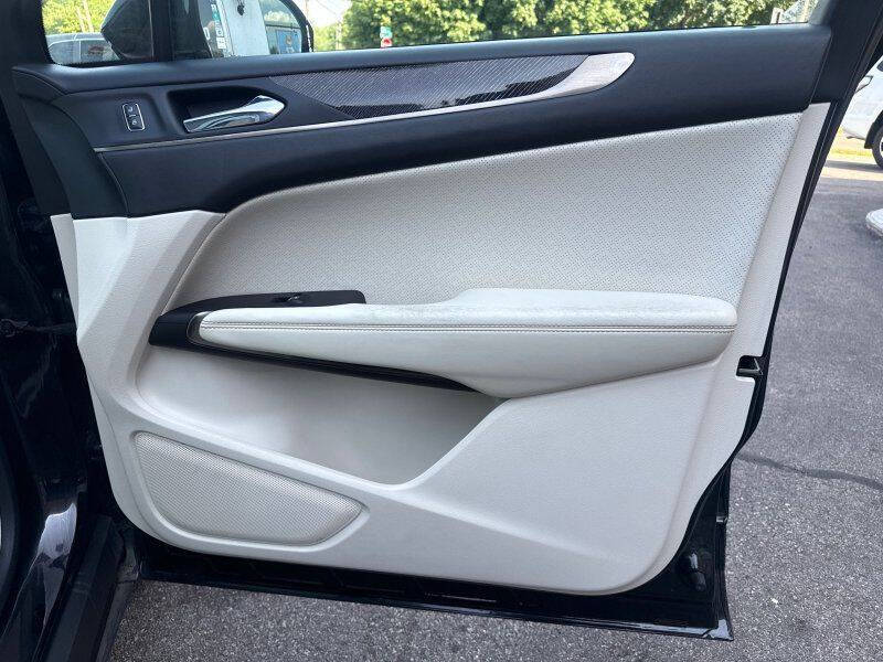 2017 Lincoln MKC Black Label