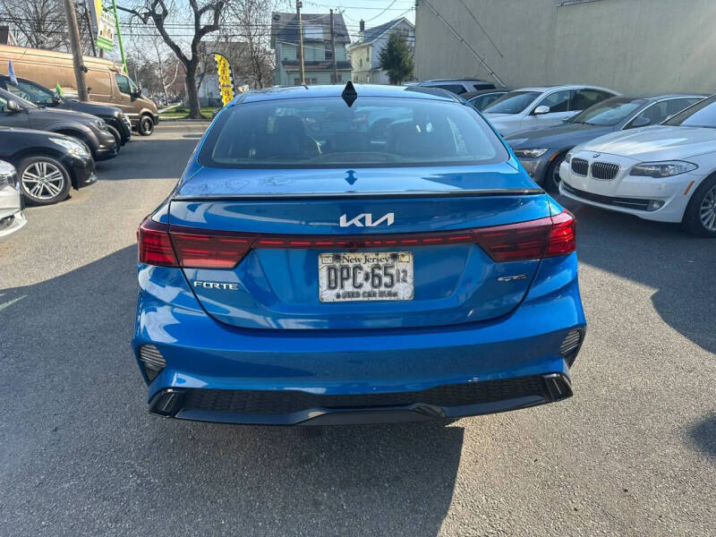 2023 Kia Forte GT-Line