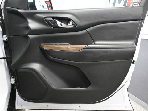 2017 GMC Acadia SLE-2