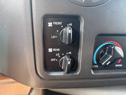 2013 Ford E-Series E-350 SD XLT