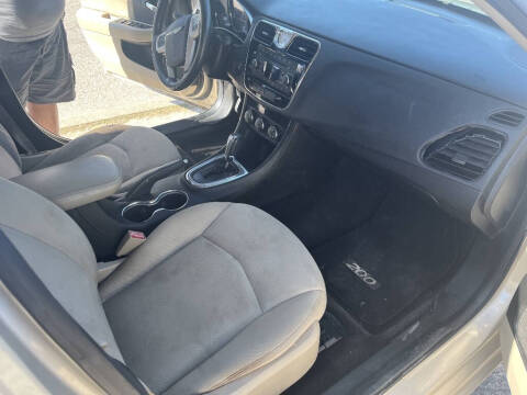 2014 Chrysler 200 Touring