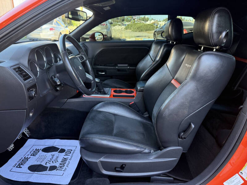 2009 Dodge Challenger SRT8