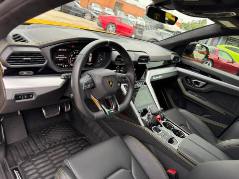 2022 Lamborghini Urus