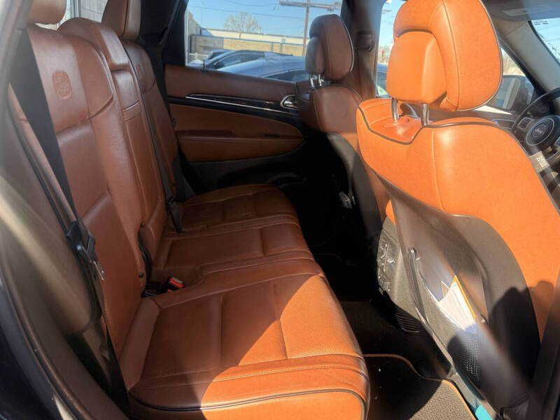 2012 Jeep Grand Cherokee Overland Summit