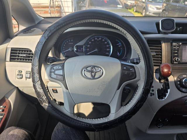 2013 Toyota Sienna