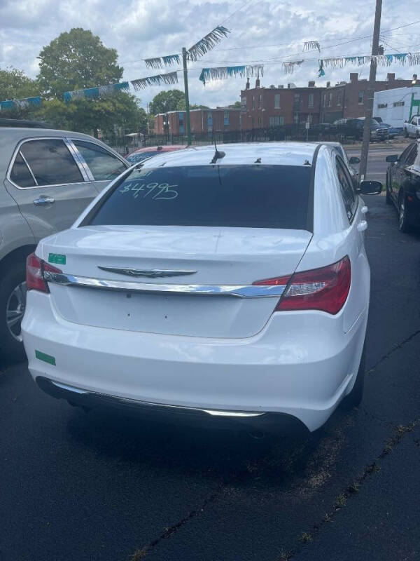 2011 Chrysler 200 Touring