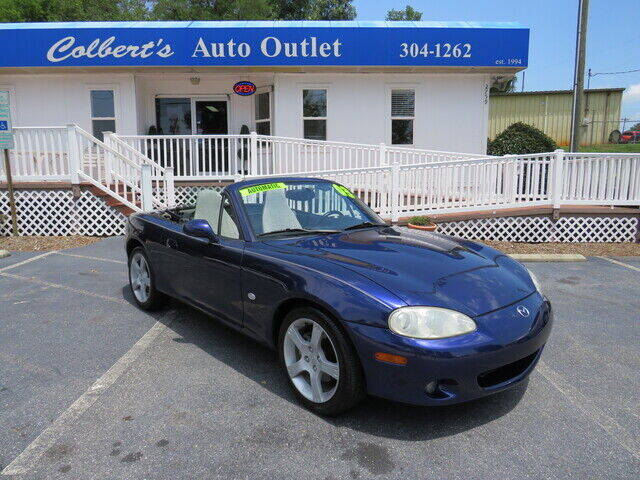 2003 Mazda MX-5 Miata for sale at Colbert's Auto Outlet in Hickory NC
