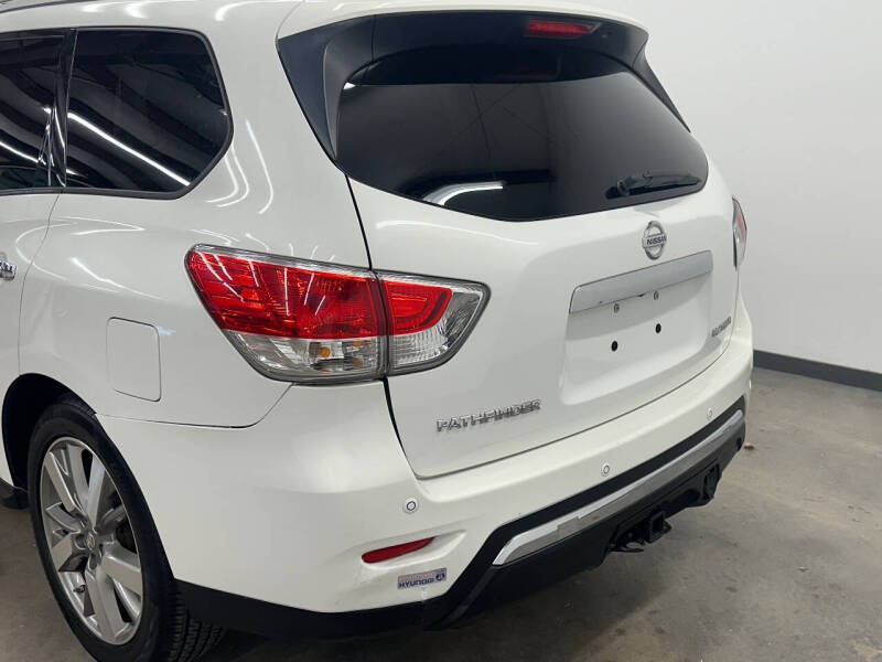 2014 Nissan Pathfinder Platinum