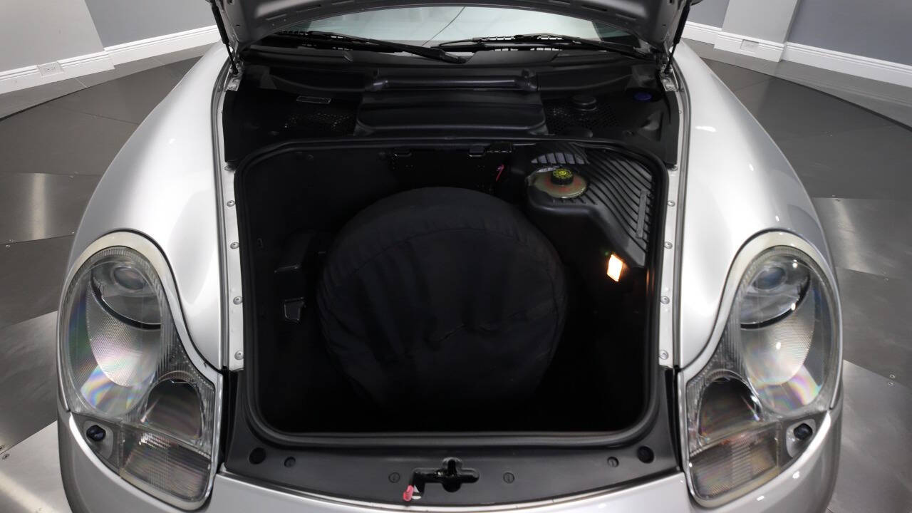 2001 Porsche Boxster 47
