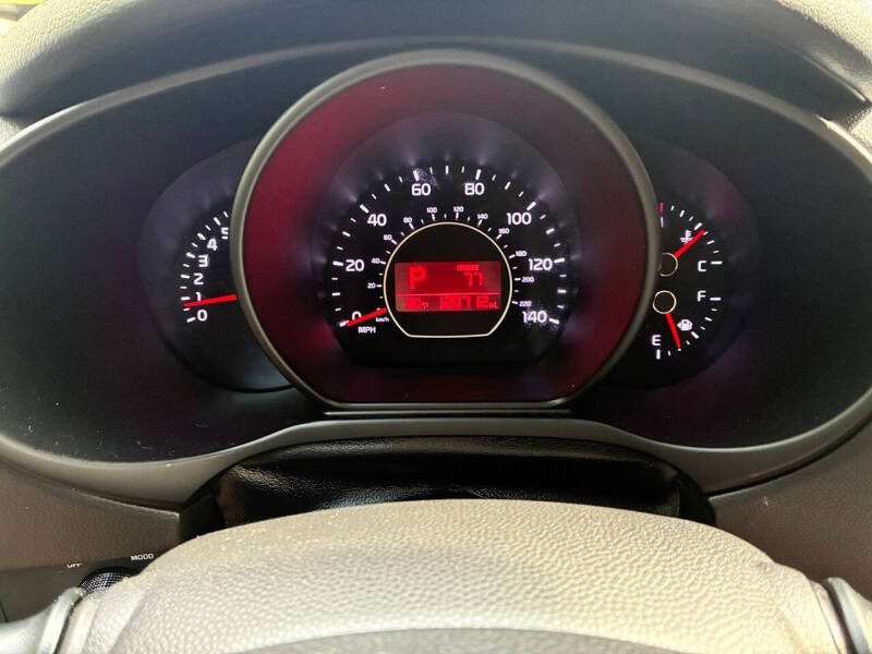 2015 Kia Soul +