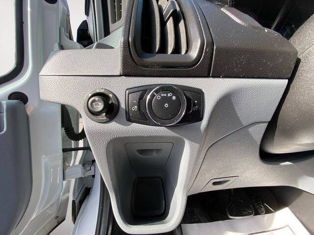 2019 Ford Transit 150 XLT