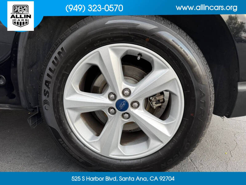 2019 Ford Edge SE