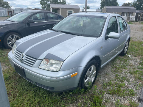 2004 Volkswagen Jetta for sale at HEDGES USED CARS in Carleton MI
