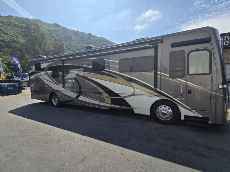 2017 Thor Motor Coach Aria