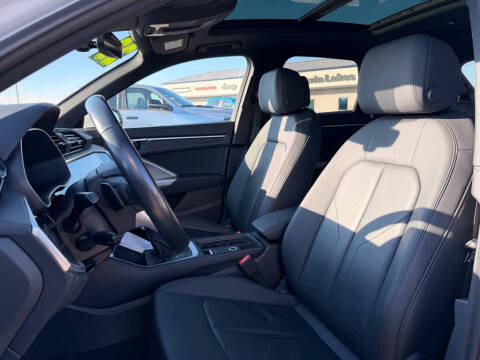 2023 Audi Q3 quattro S line Premium 45 TFSI