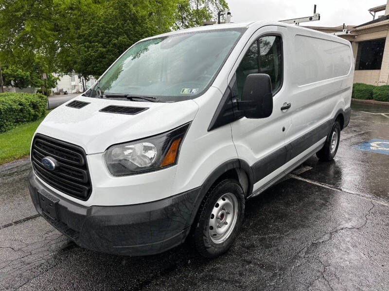 2019 Ford Transit Van Base's photo