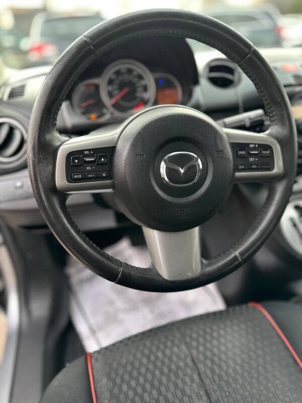2013 Mazda MAZDA2 Touring