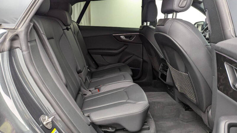 2022 Audi Q8 quattro Premium Plus 55 TFSI