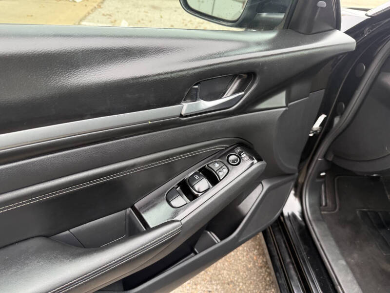 2021 Nissan Altima 2.5 SV