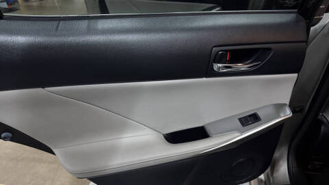 2015 Lexus IS 250 Crafted Line