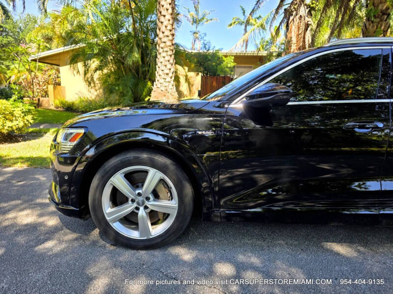 2019 Audi e-tron quattro Premium Plus