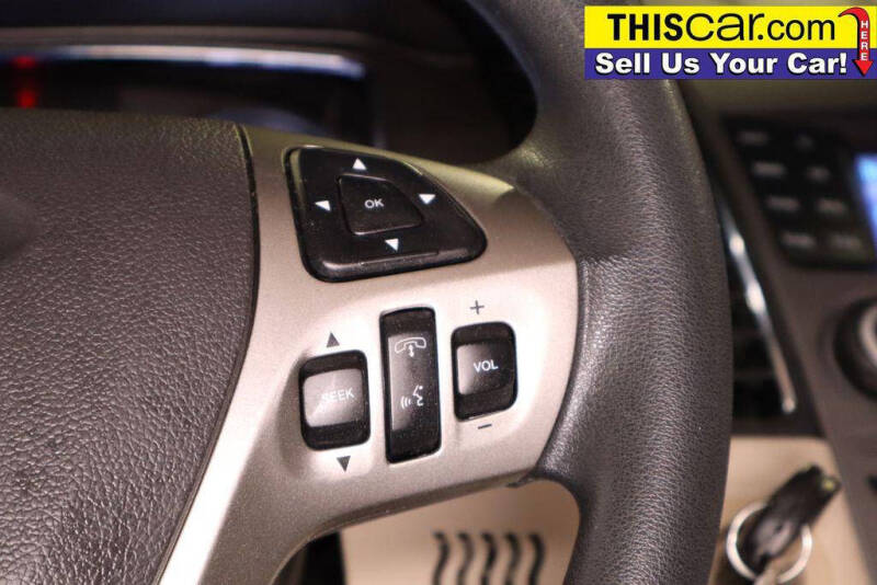 2013 Ford Taurus SE