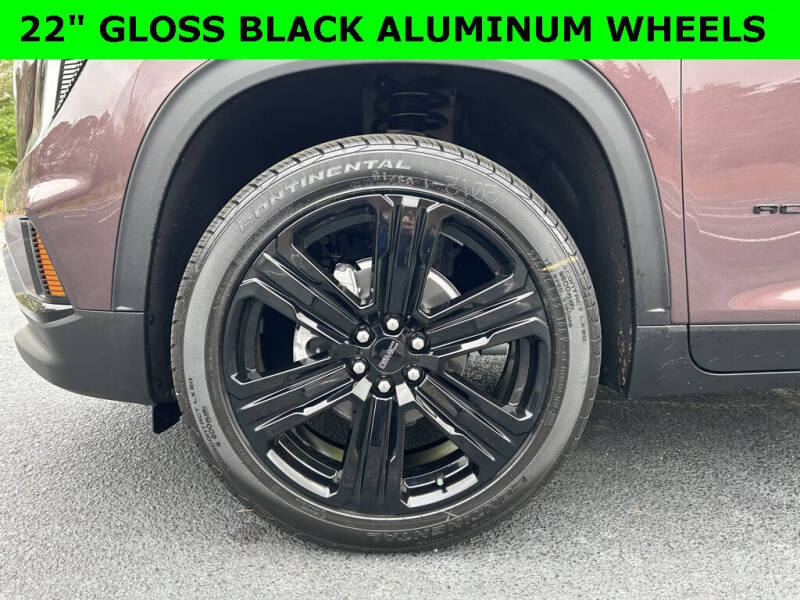 2025 GMC Acadia Elevation