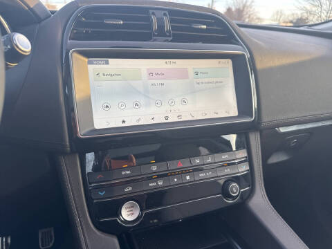 2019 Jaguar F-PACE 25t Prestige