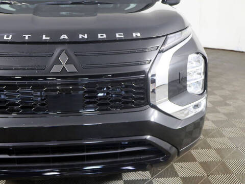 2026 Mitsubishi Outlander LE