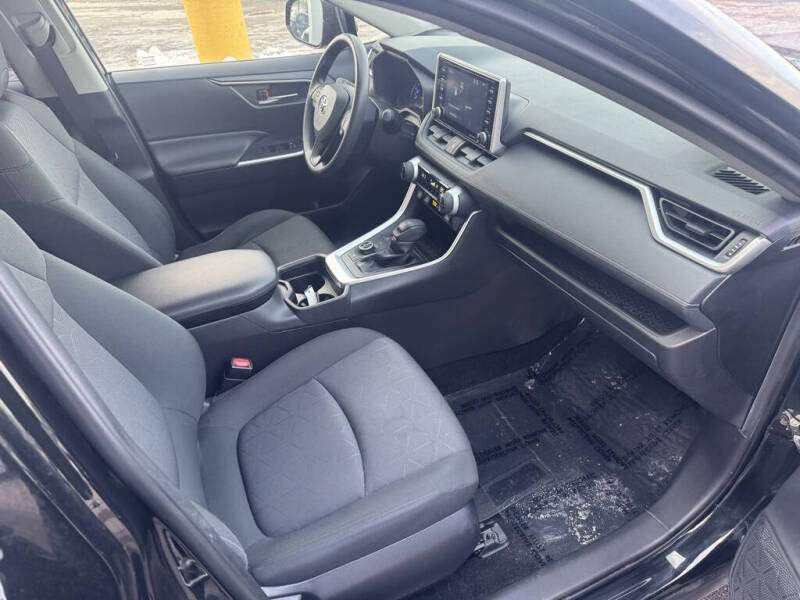 2019 Toyota RAV4 Hybrid XLE