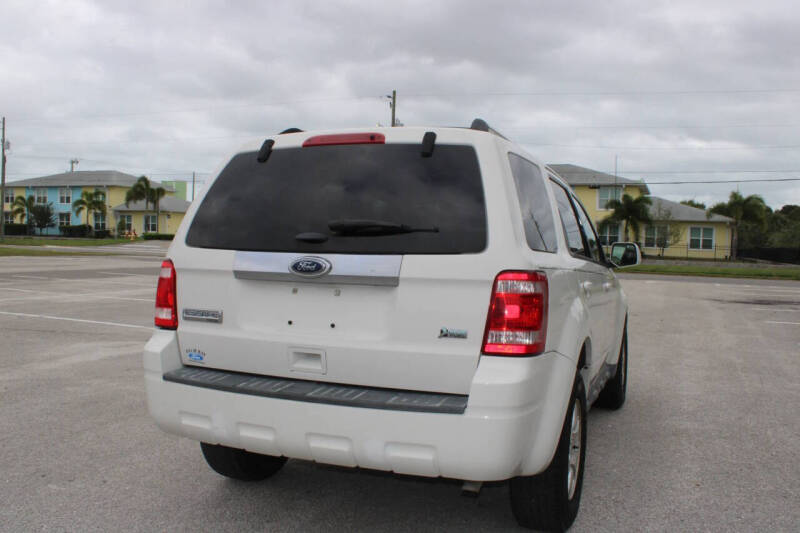 2011 Ford Escape Limited
