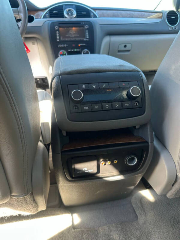 2011 Buick Enclave CXL-2
