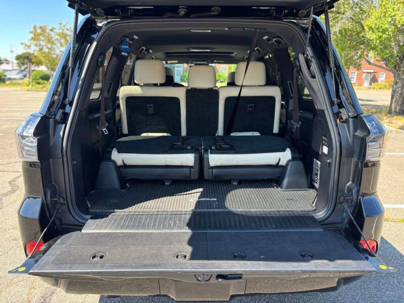 2019 Lexus LX 570