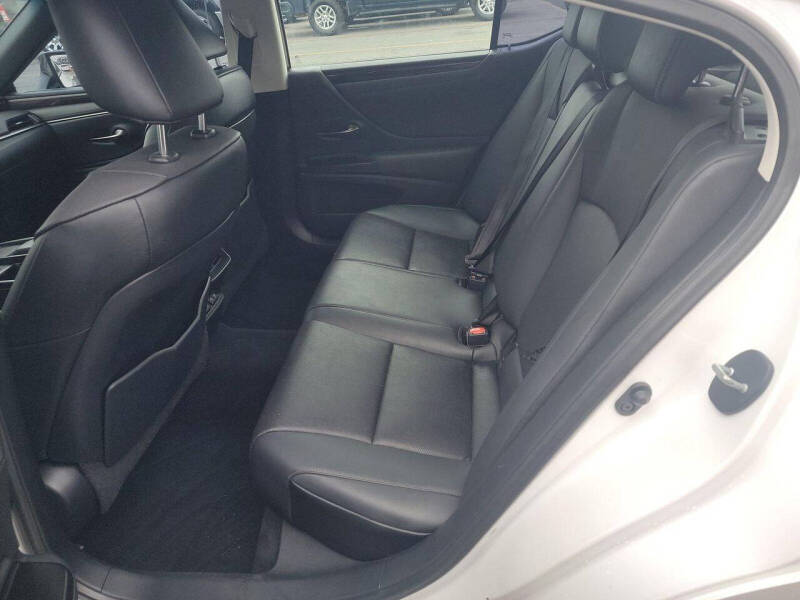 2019 Lexus ES 350