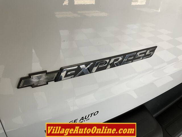 2017 Chevrolet Express 2500