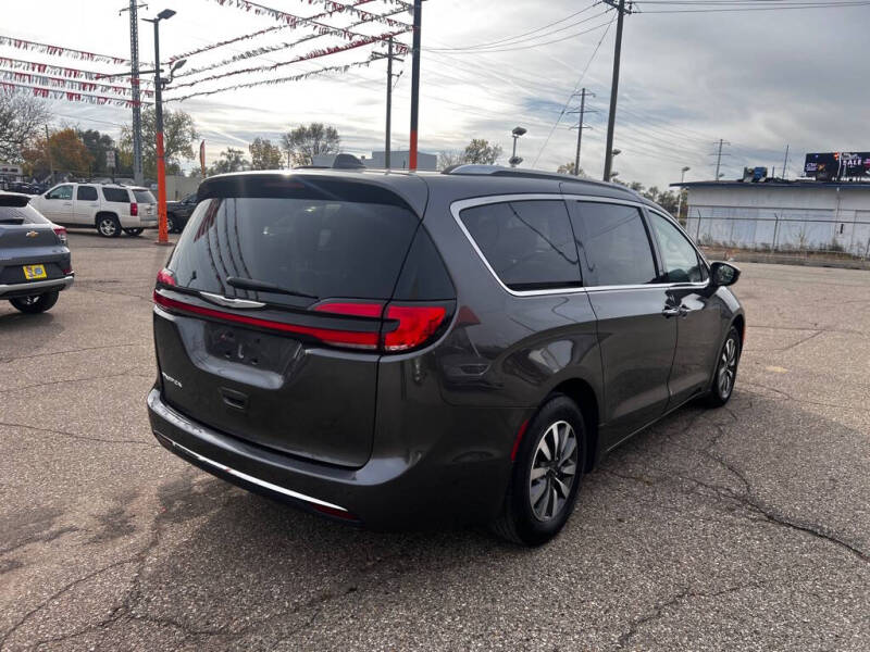 2021 Chrysler Pacifica Touring L