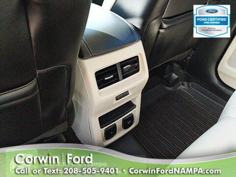 2017 Ford Edge Titanium