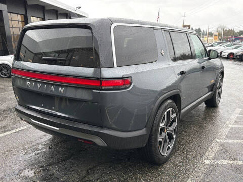 2022 Rivian R1S Launch Edition
