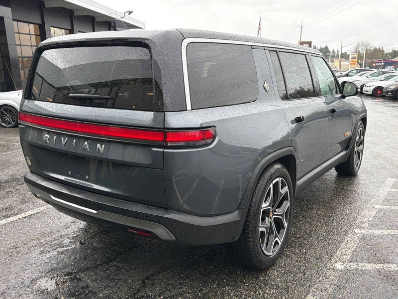 2022 Rivian R1S Launch Edition