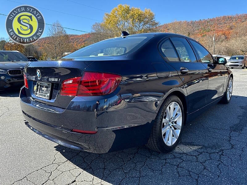 2011 BMW 5 Series 528i