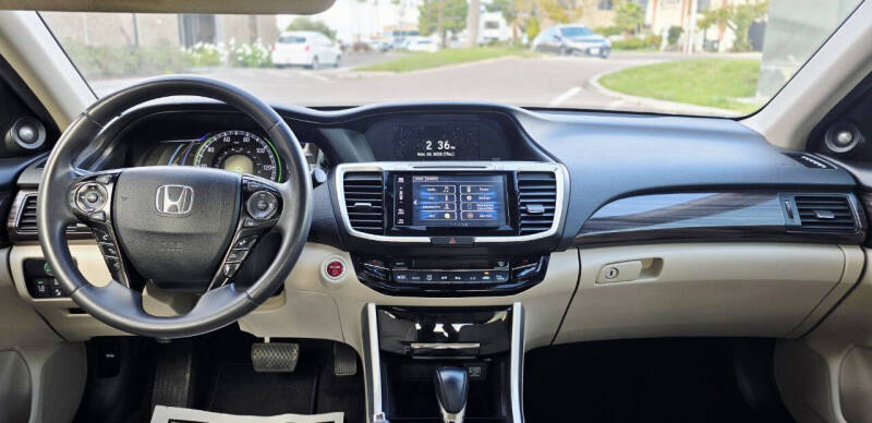 2017 Honda Accord Hybrid EX-L