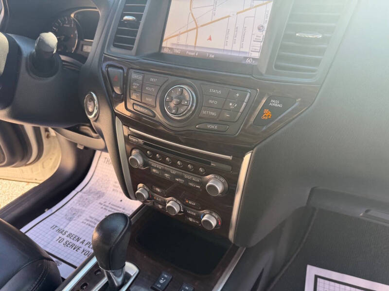 2015 Nissan Pathfinder SL