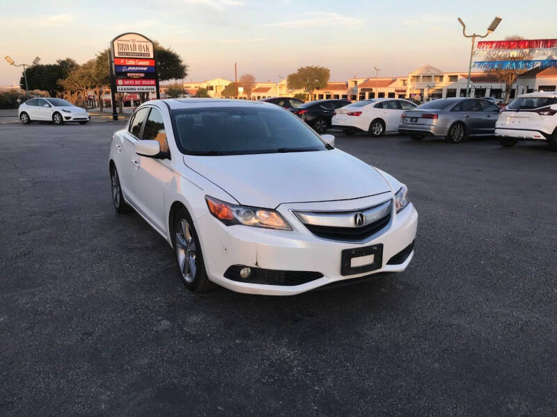 2013 Acura ILX 2.0L w/Tech